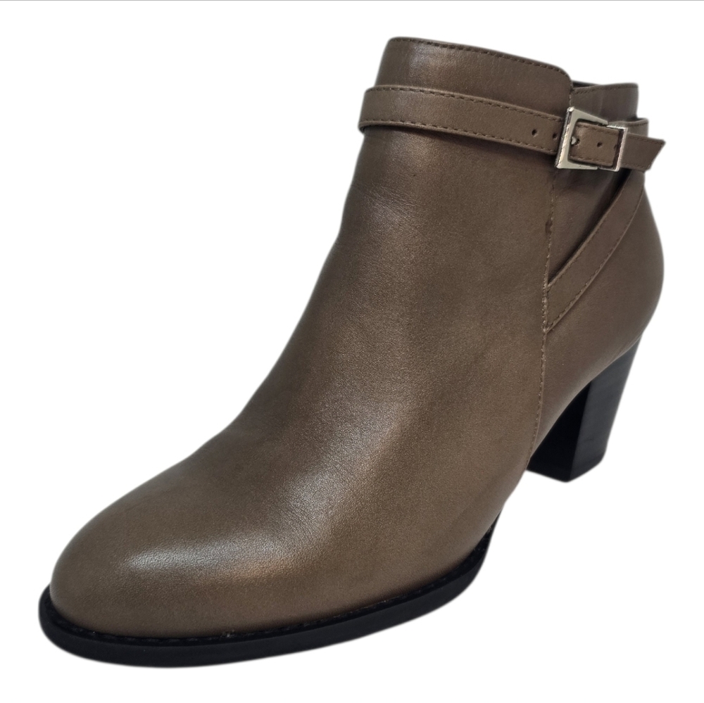 Vionic Upton Leather Ankle Bootie - Black - Water-Resistant